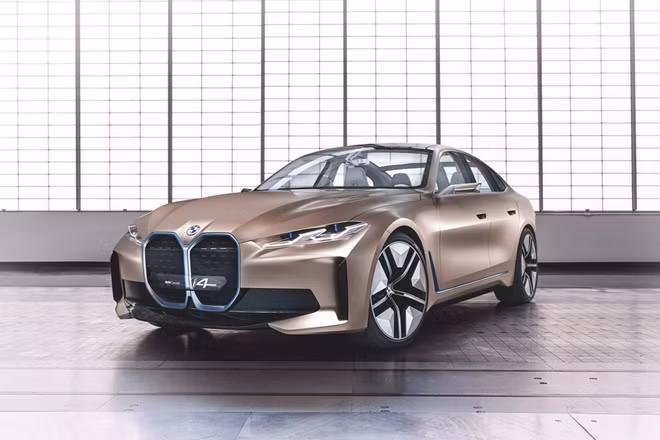 Mẫu xe điện BMW i4 sẽ được tung ra thị trường vào năm 2021.