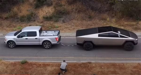 Cuộc “đọ sức” giữa Tesla Cybertruck và Ford F 150.