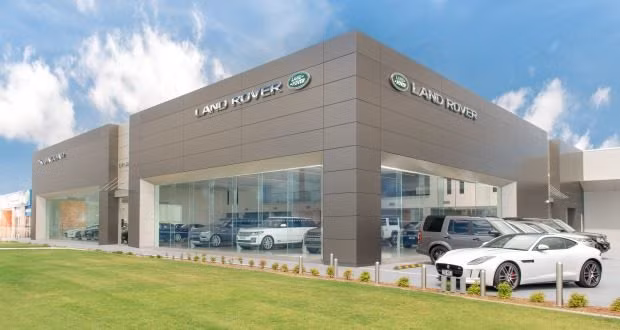 Jaguar Land Rover chịu ảnh hưởng của Brexit.