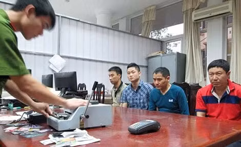 Một nhóm đối tượng người nước ngoài vi phạm pháp luật, bị Công an Hà Nội xử lý.
