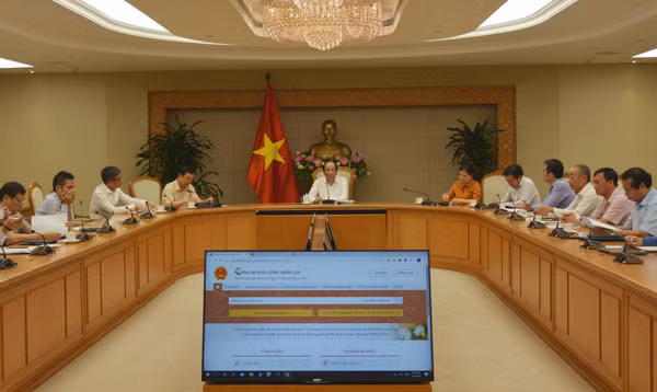Toàn cảnh cuộc họp.