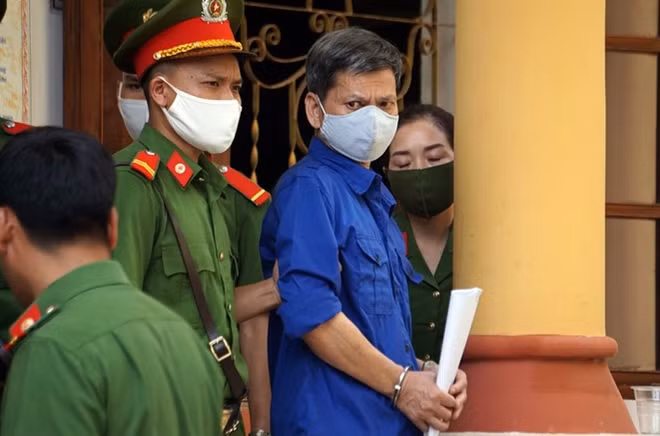 Bị cáo Lò Văn Huynh. Bị cáo Lò Văn Huynh.