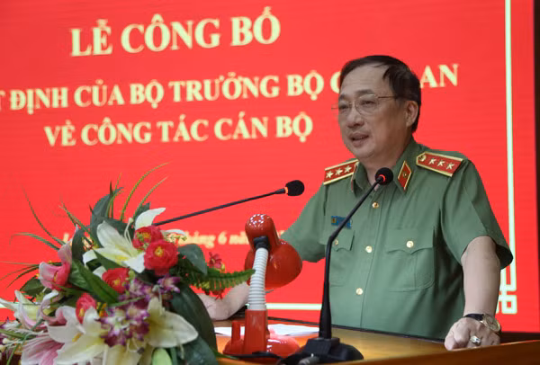 Thứ trưởng Nguyễn Văn Thành phát biểu tại buổi lễ.