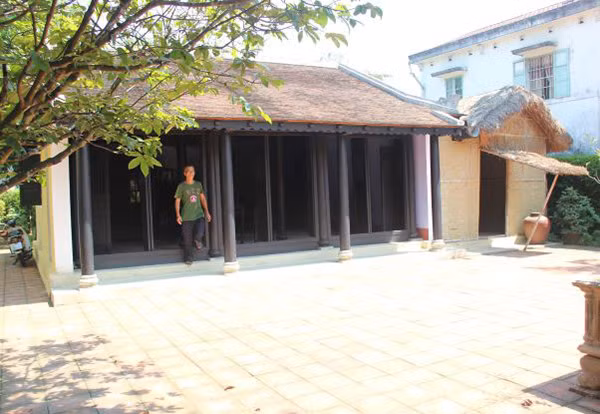 Di tích nhà lưu niệm Bác Hồ tại số 158 Mai Thúc Loan, TP Huế.
