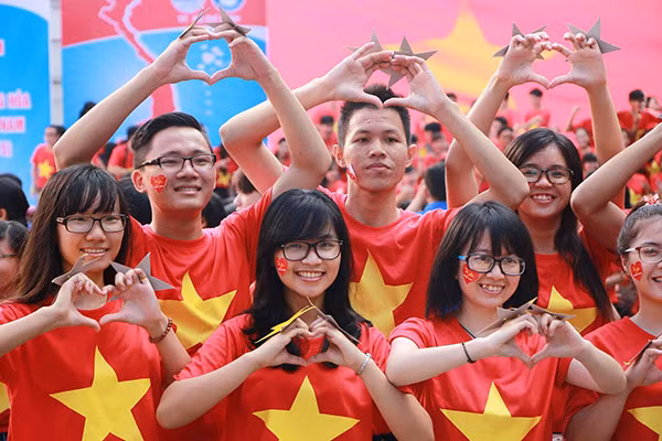 Thế hệ trẻ tin tưởng rằng Việt Nam sẽ phát triển hơn trong 15 năm tới. Ảnh: CTV.