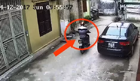 Đối tượng trộm tài sản bị phát hiện, bắt giữ nhờ hệ thống camera. Đối tượng trộm tài sản bị phát hiện, bắt giữ nhờ hệ thống camera.