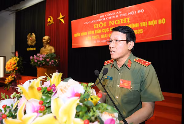 Thứ trưởng Lương Tam Quang phát biểu tại Hội nghị.