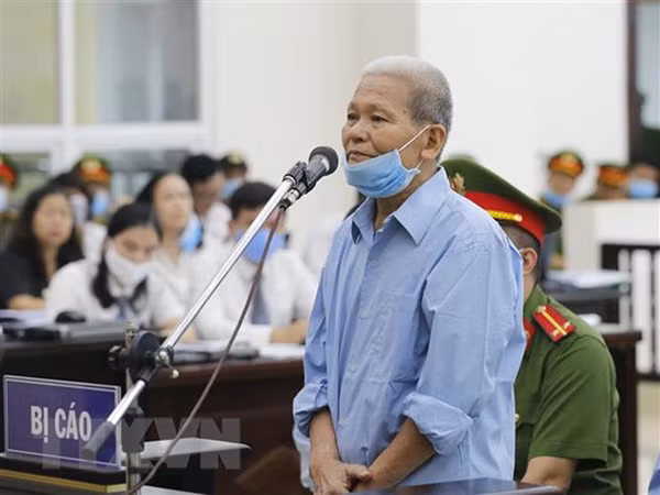 Bị cáo Bùi Viết Hiểu.