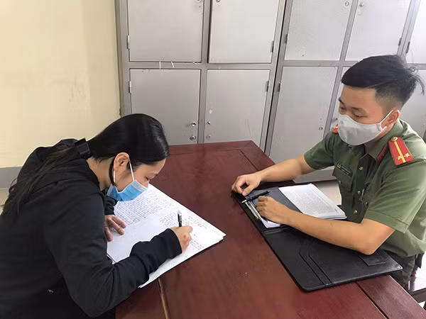 Công an huyện Nam Đàn triệu tập chị N.T.Y.T lên làm việc.