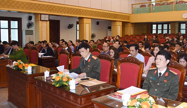 Các đại biểu dự hội nghị.