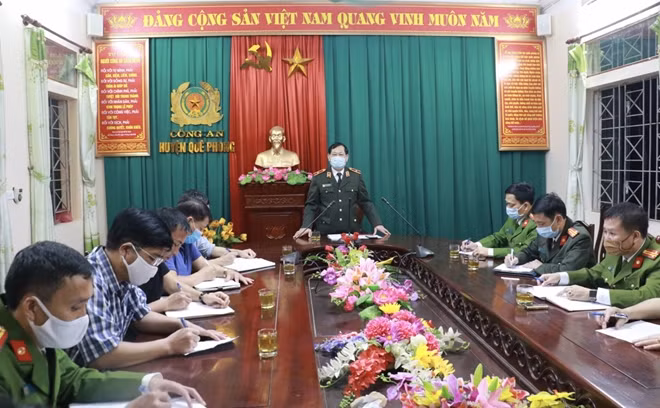 Thiếu tướng Nguyễn Hữu Cầu – Giám đốc Công an tỉnh trực tiếp họp án và chỉ đạo các lực lượng vào cuộc điều tra.