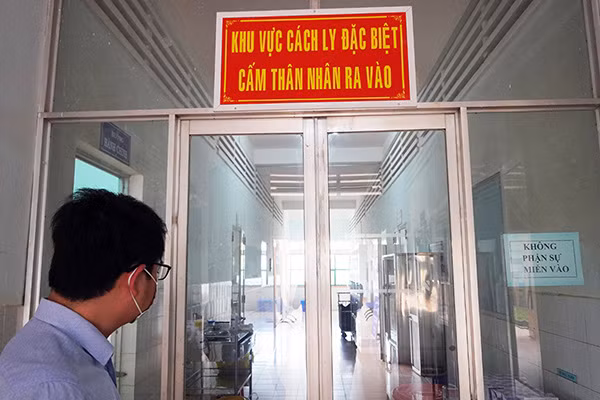 N.V.L. bỏ trốn khỏi nơi cách ly y tế tại Bệnh viện Đa khoa tỉnh Gia Lai.