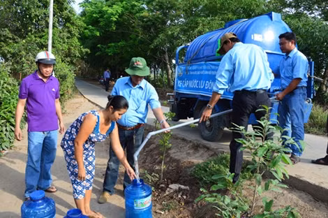 Bàn giải pháp không để người dân nào thiếu nước sinh hoạt