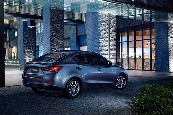 Mazda2 Sedan.