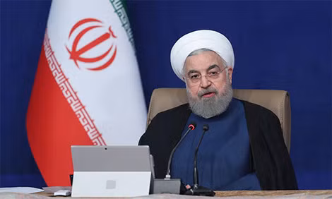 Tổng thống Iran Hassan Rouhani phản đối việc Mỹ đơn phương kích hoạt các biện pháp trừng phạt Iran.