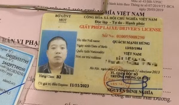Chứng minh CAND “rởm” và giấy phép lái xe của Quách Mạnh Hùng. Chứng minh CAND “rởm” và giấy phép lái xe của Quách Mạnh Hùng.