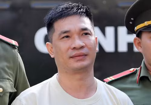 Ông trùm Văn Kính Dương.