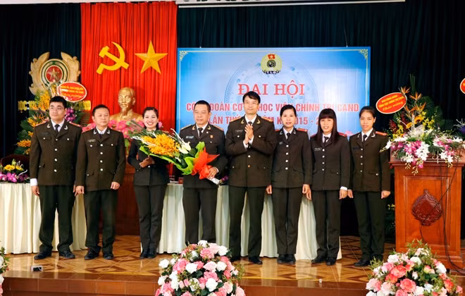 “Bắt đầu một nhiệm kỳ công tác mới”. Tác giả: Lê Diệu, Công đoàn Học viện Chính trị CAND.