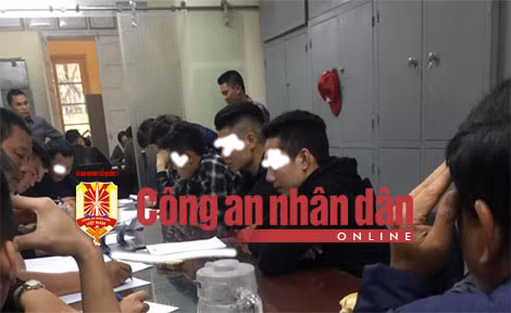 Các đối tượng bị tạm giữ