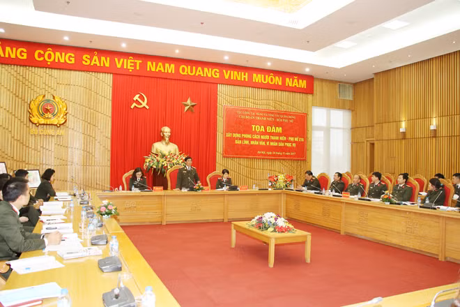 Quang cảnh buổi tọa đàm Quang cảnh buổi tọa đàm