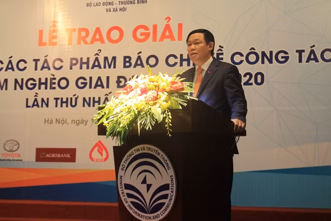 Phó Thủ tướng Vương Đình Huệ phát biểu tại Lễ trao giải