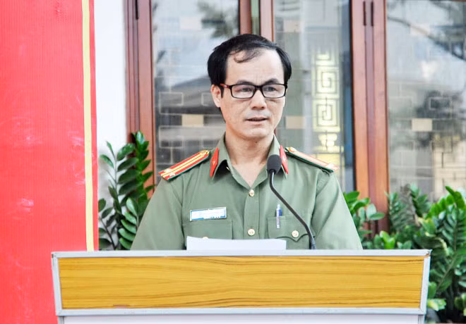 Trung tá Nguyễn Đức Vinh – Phó trưởng cơ quan đại diện Báo CAND tại phía Nam phát biểu.
