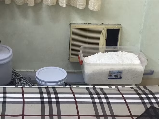 Các đối tượng còn sản xuất cả ma túy đá cung cấp cho thị trường