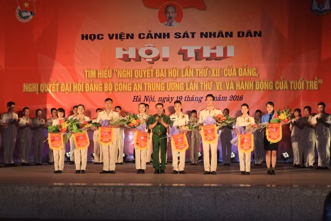 Hội thi tìm hiểu Nghị quyết Đại hội XII của Đảng.