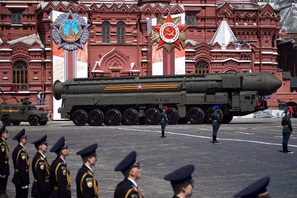 Nga phô diễn tên lửa RS-24 Yars tại một sự kiện ở Moscow, ngày 24/6/2020. Ảnh AP.