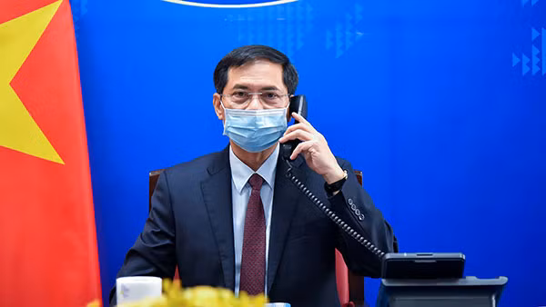 Bộ trưởng Ngoại giao Bùi Thanh Sơn.