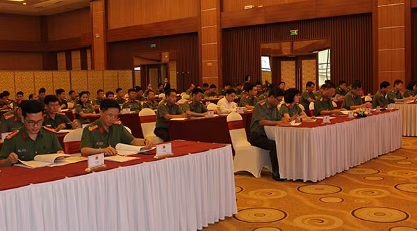 Các đại biểu dự Hội nghị.