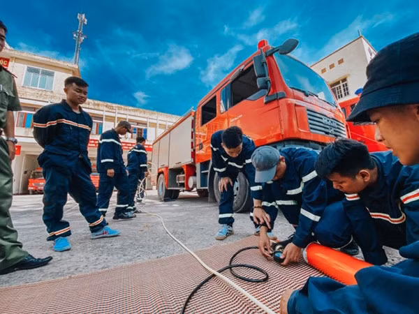 Các lực lượng sẵn sàng các phương án đảm bảo tuyệt đối an ninh, an toàn cho cuộc bầu cử đại biểu Quốc hội khóa XV và HĐND các cấp, nhiệm kỳ 2021-2026.