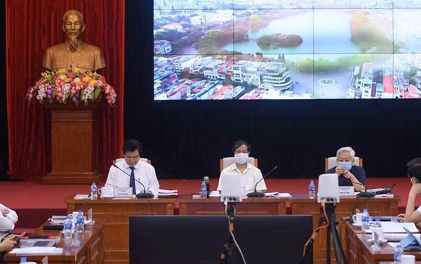 Các đại biểu tham dự hội nghị.