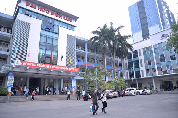 Ảnh minh họa: Những sai phạm kéo dài tại Đại học Điện lực chưa được xử lý dứt điểm đã làm ảnh hưởng đến hình ảnh, thương hiệu của nhà trường.