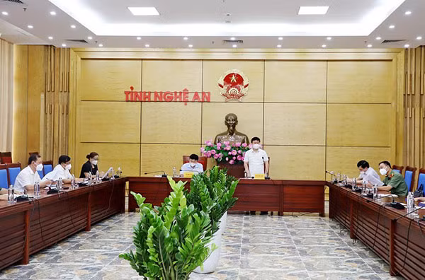 Cuộc họp Ban chỉ đạo phòng chống COVID-19 của UBND tỉnh Nghệ An.