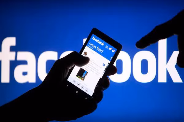 Ảnh minh họa: Facebook đang là kênh chiếm thị phần quảng cáo trực tuyến lớn nhất tại Việt Nam.