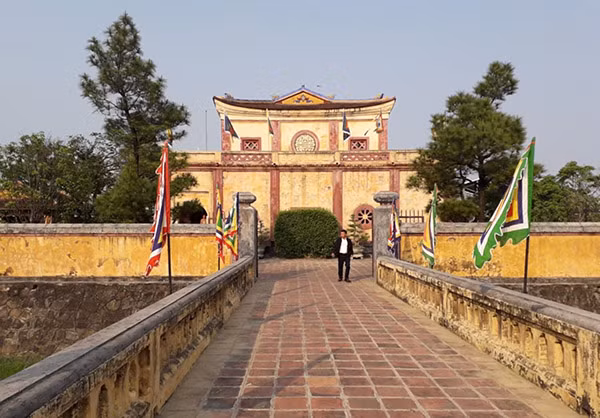 Di tích Tàng Thư Lâu mở cửa trở lại sau nhiều năm trùng tu, phục hồi.