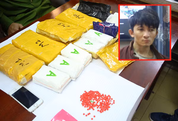 Đối tượng Nguyễn Văn Vũ và tang vật 30.000 viên ma túy.