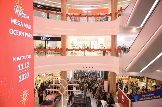 Vincom Mega Mall vừa khai trương tháng 12/2020 là mảnh ghép hoàn hảo trong “ngũ trụ kim cương” của Vinhomes Ocean Park.