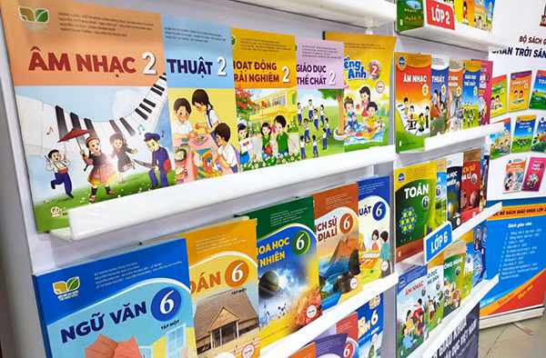 Ảnh minh hoạ: Sẽ ứng dụng triệt để CNTT trong công tác phát hành SGK mới nhằm tiết giảm tối đa chi phí.