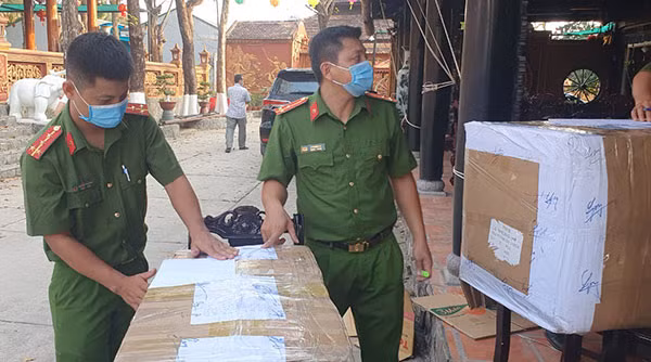 Cơ quan Cảnh sát điều tra thu giữ nhiều tài liệu quan trọng khi khám xét nơi ở của Sâm.