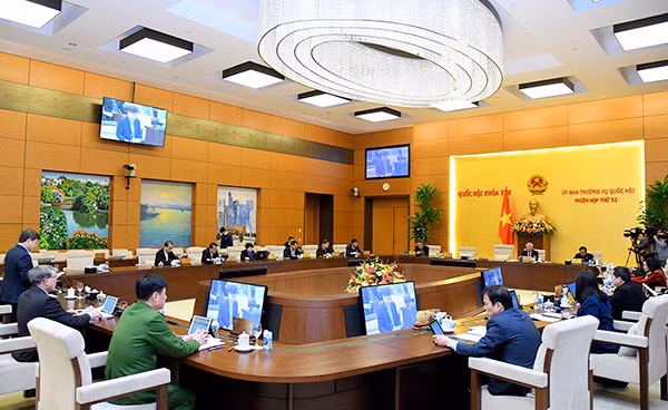 Các đại biểu tại phiên họp. Các đại biểu tại phiên họp.