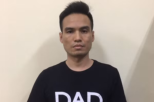Đối tượng Đặng Đình Bách.