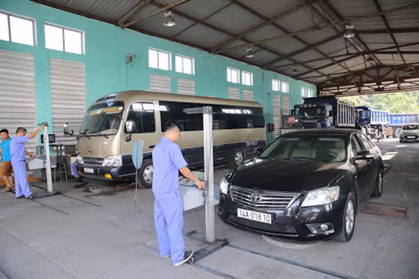 Cần siết chặt quy trình đăng kiểm, đảm bảo an toàn giao thông (Ảnh minh họa).