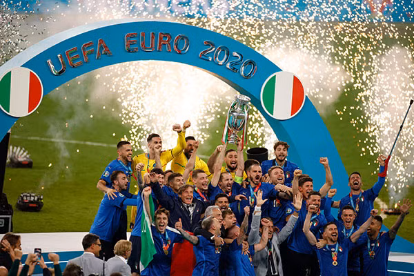 Italia giành ngôi vô địch xứng đáng.