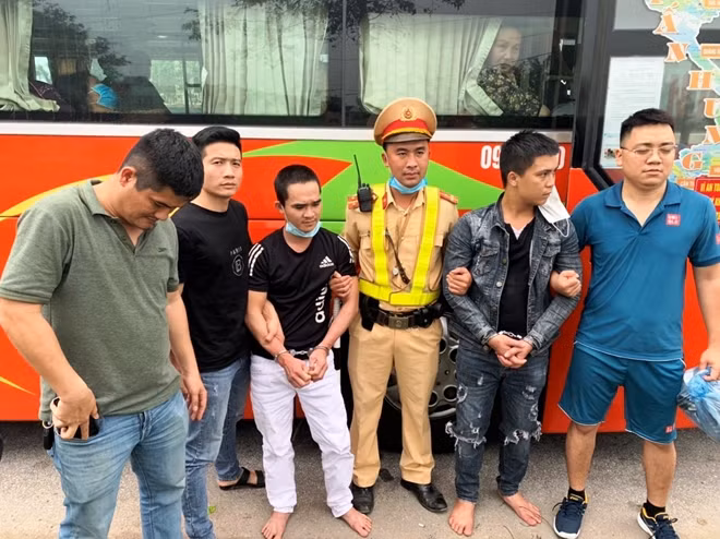 Hai đối tượng bị bắt giữ.