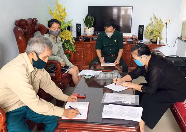 … đồng thời phát huy vai trò của các Tổ tự quản phòng chống dịch bệnh.