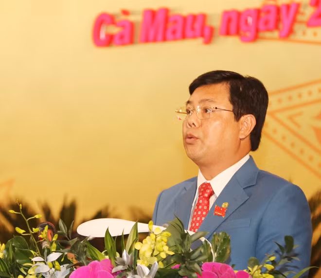 Bí thư Tỉnh ủy Cà Mau Nguyễn Tiến Hải phát biểu khai mạc đại hội.