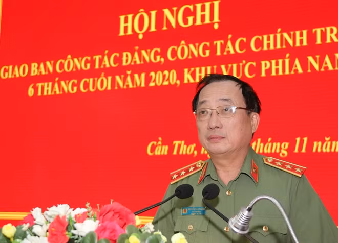 Thứ trưởng Nguyễn Văn Thành phát biểu chỉ đạo Hội nghị.