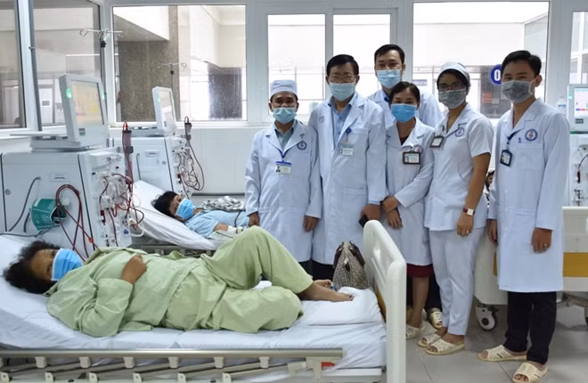 Các BS của BV điều trị thành công một ca bệnh hiểm nghèo.